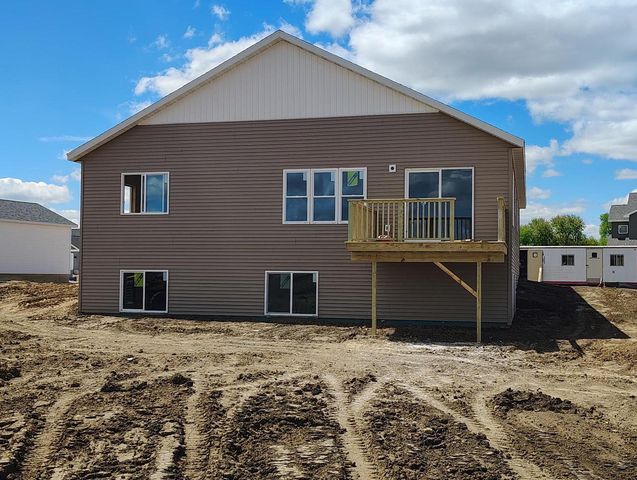 997 Bell Circle, Arlington, WI 53911