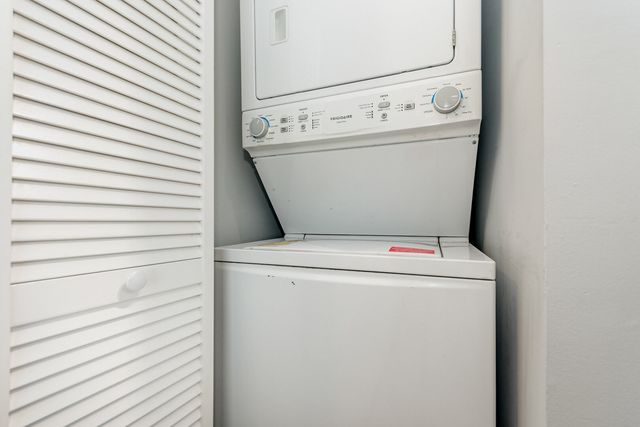 1238 W PRATT Boulevard 1A, Chicago, IL 60626