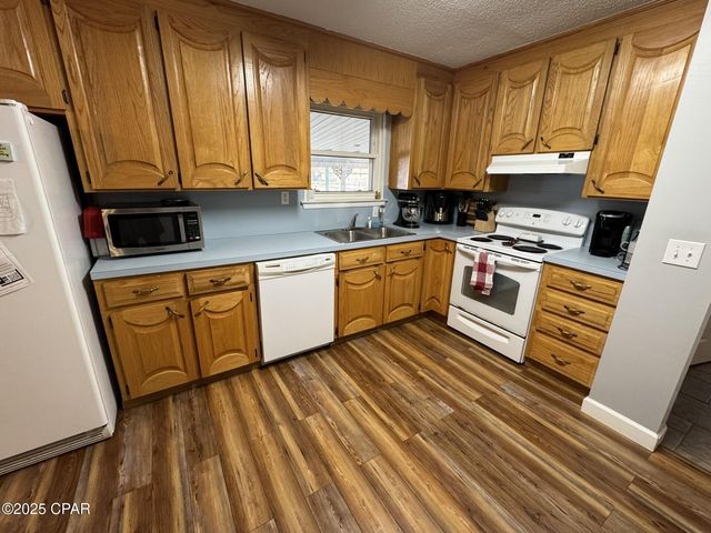 8168 Adams Street, Sneads, FL 32460