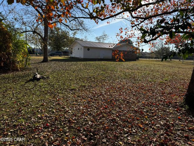 8168 Adams Street, Sneads, FL 32460