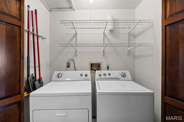 760 Woodside Trails Drive 203, Ballwin, MO 63021