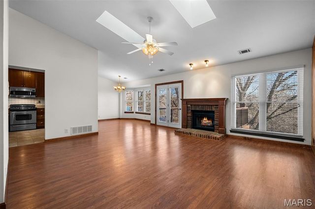 760 Woodside Trails Drive 203, Ballwin, MO 63021