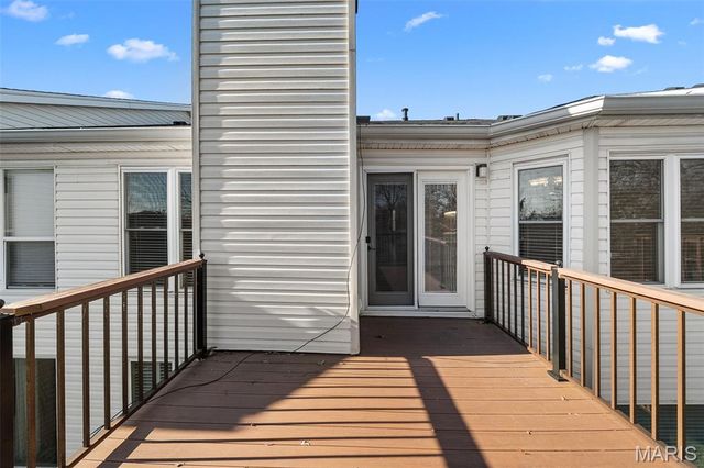 760 Woodside Trails Drive 203, Ballwin, MO 63021