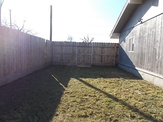 11557 4th Place, Hanford, CA 93230