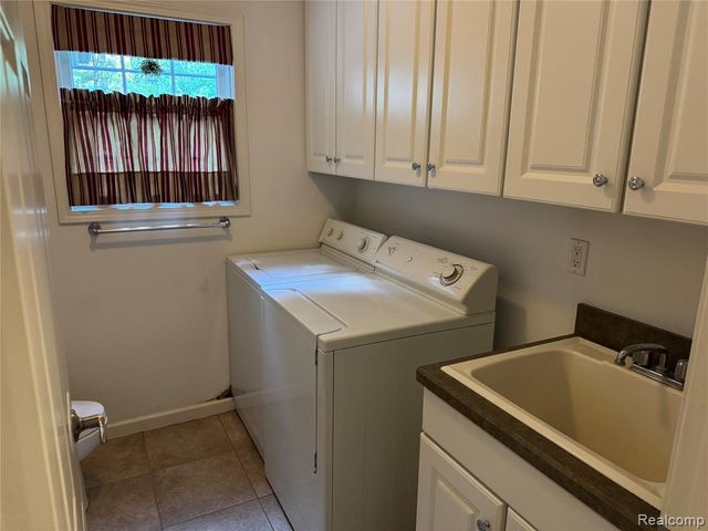 3198 Leeomi Drive, Britton, MI 49229