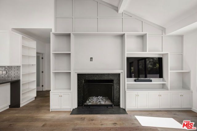 2425 Rinconia Drive, Los Angeles, CA 90068