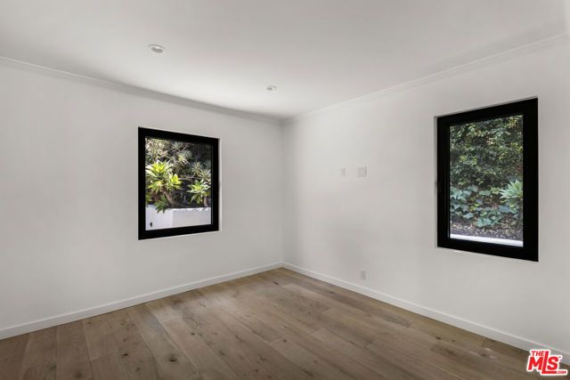 2425 Rinconia Drive, Los Angeles, CA 90068