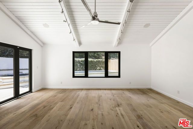 2425 Rinconia Drive, Los Angeles, CA 90068