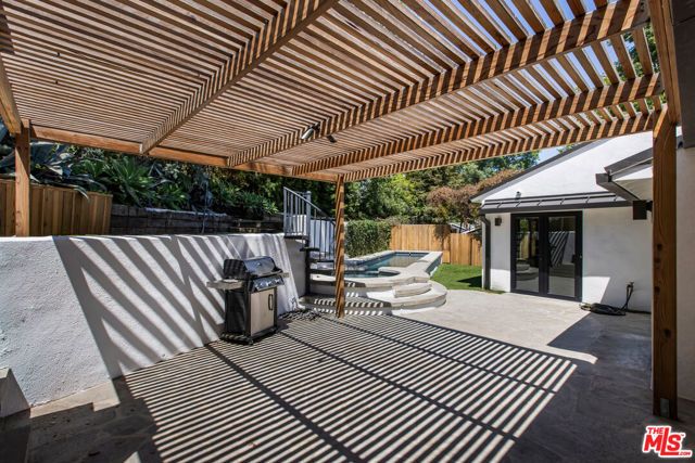2425 Rinconia Drive, Los Angeles, CA 90068