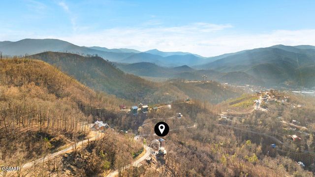 535 Forrest Springs Drive, Gatlinburg, TN 37738