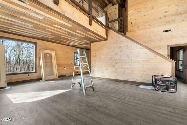 535 Forrest Springs Drive, Gatlinburg, TN 37738