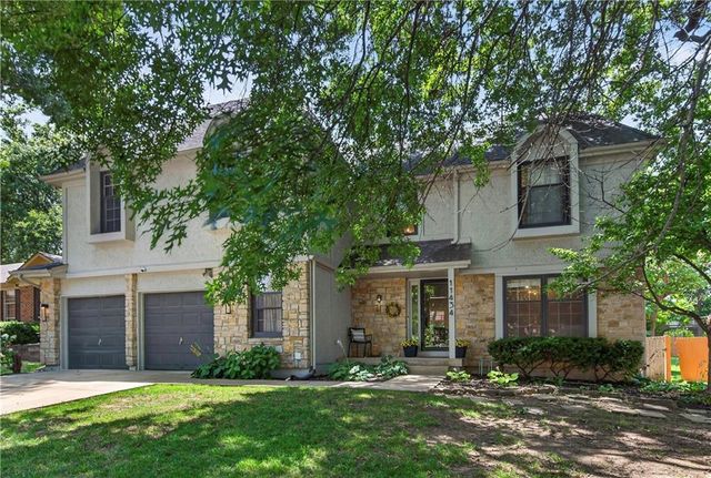 11434 Grant Drive, Overland Park, KS 66210