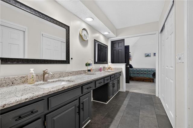 11434 Grant Drive, Overland Park, KS 66210