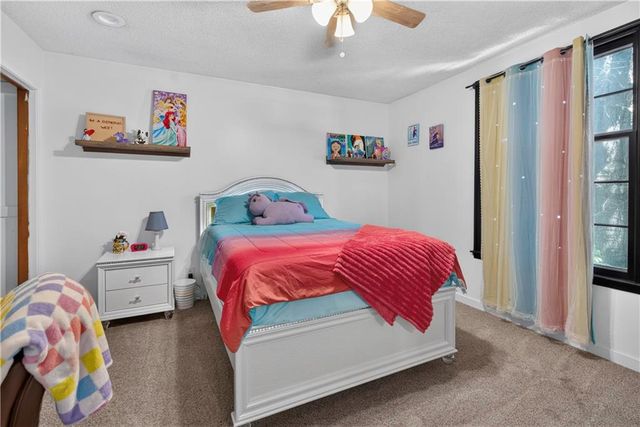 11434 Grant Drive, Overland Park, KS 66210