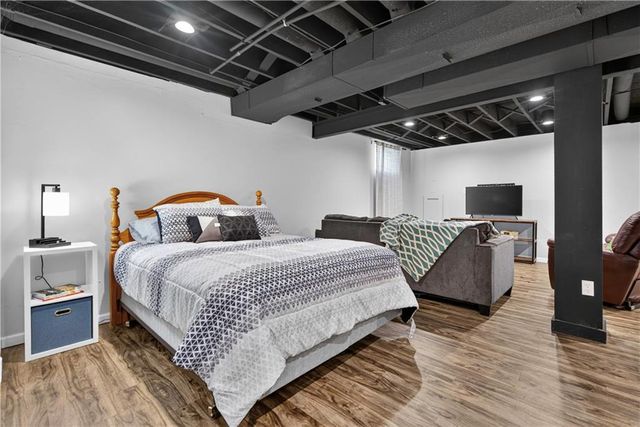 11434 Grant Drive, Overland Park, KS 66210