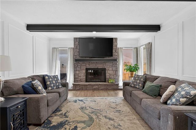 11434 Grant Drive, Overland Park, KS 66210
