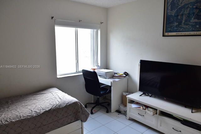 131 SW 178th Way, Pembroke Pines, FL 33029