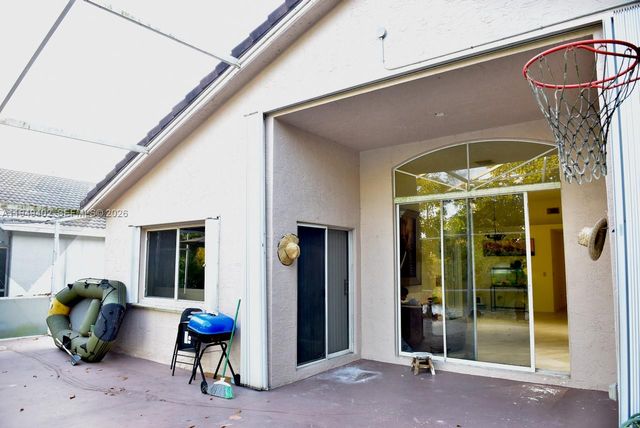 131 SW 178th Way, Pembroke Pines, FL 33029