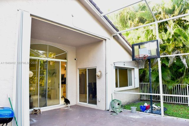 131 SW 178th Way, Pembroke Pines, FL 33029