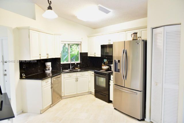 131 SW 178th Way, Pembroke Pines, FL 33029