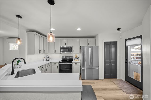 6516 Indiana Street SE, Olympia, WA 98513