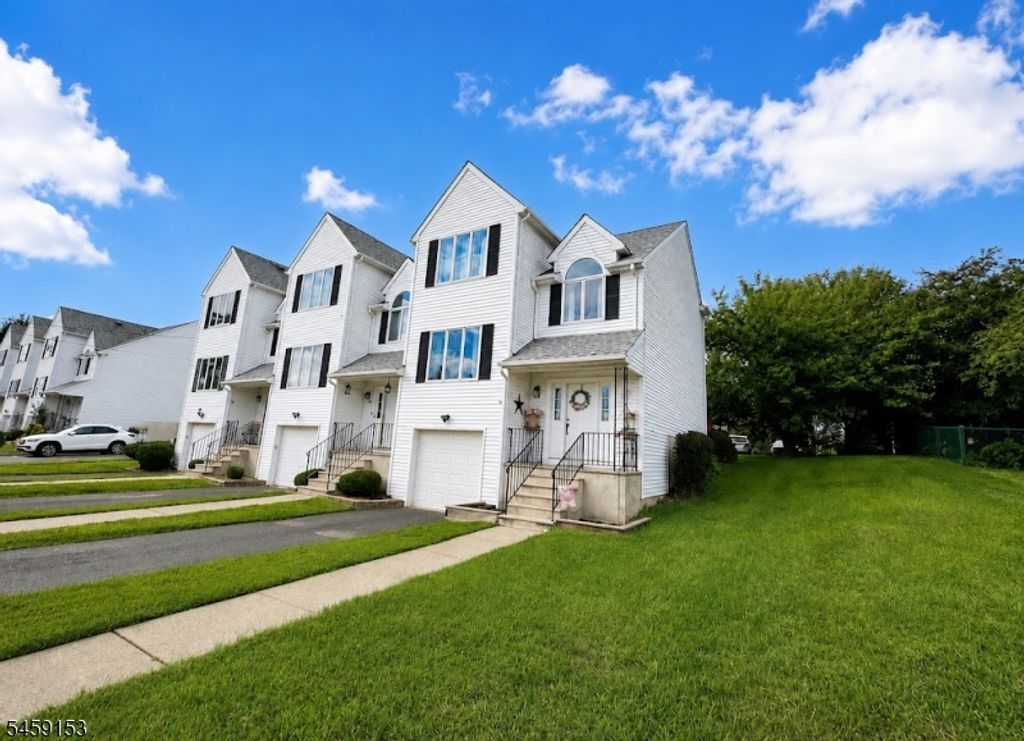 271 W High St, Bound Brook Boro, NJ 08805 — exterior