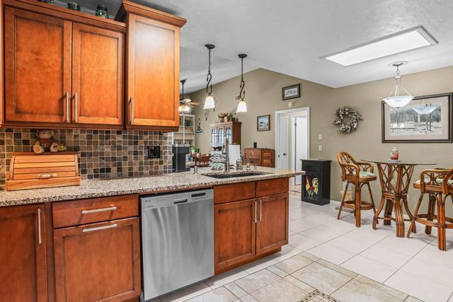 1917 E VIEW DRIVE, Sun City Center, FL 33573