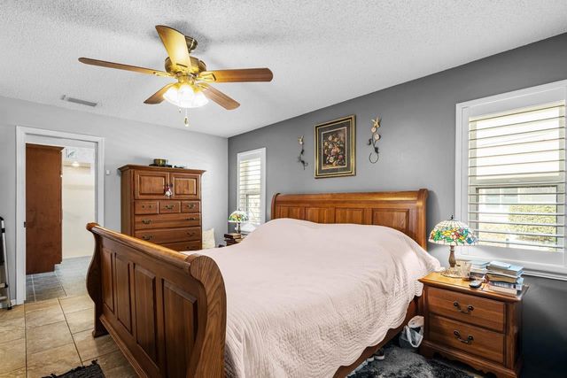 1917 E VIEW DRIVE, Sun City Center, FL 33573