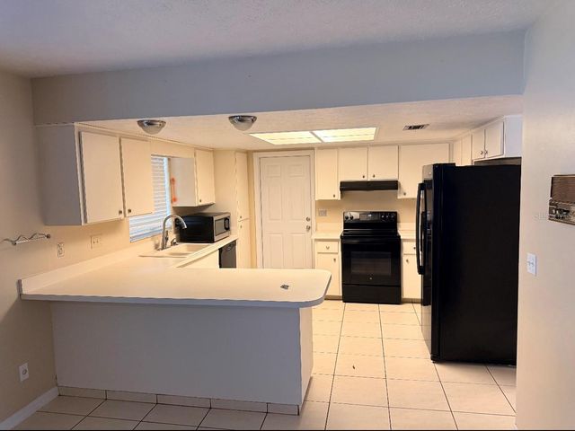 614 S SYLVAN DRIVE, Brandon, FL 33510