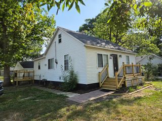 35809 Manila Avenue, Westland, MI 48186