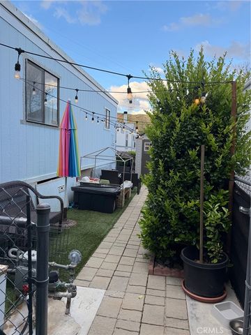 29021 Bouquet Canyon 290, Saugus, CA 91390