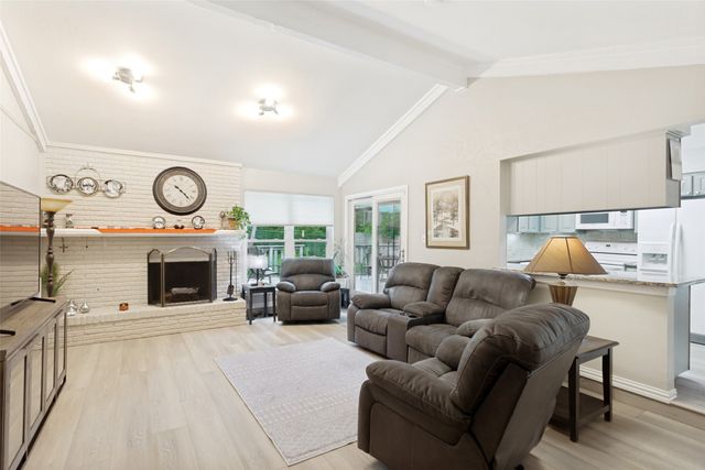 4202 Blossom Trail, Arlington, TX 76016