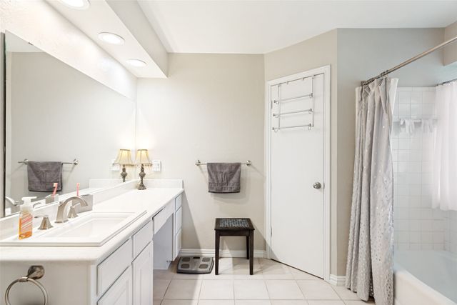 4202 Blossom Trail, Arlington, TX 76016