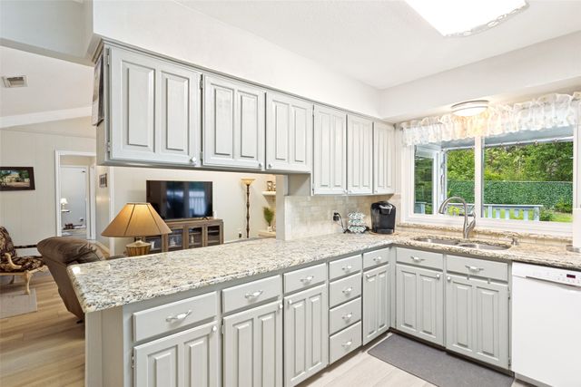 4202 Blossom Trail, Arlington, TX 76016
