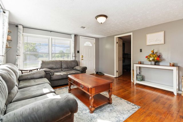 15660 Hwy 192, Somerset, KY 42501