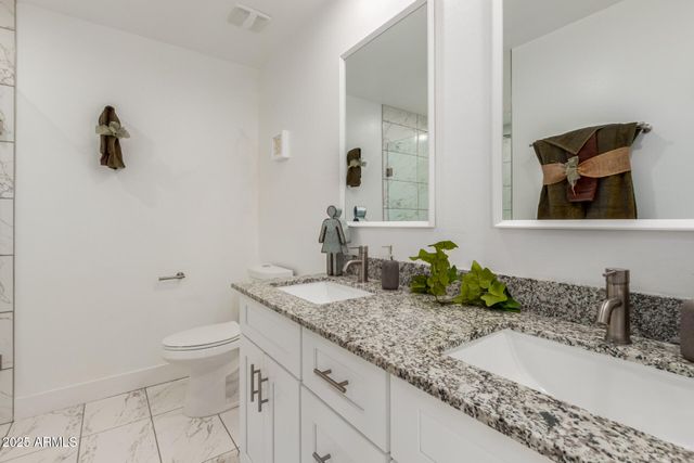 5832 S 12TH Lane, Phoenix, AZ 85041