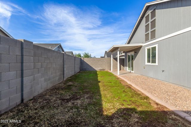 5832 S 12TH Lane, Phoenix, AZ 85041