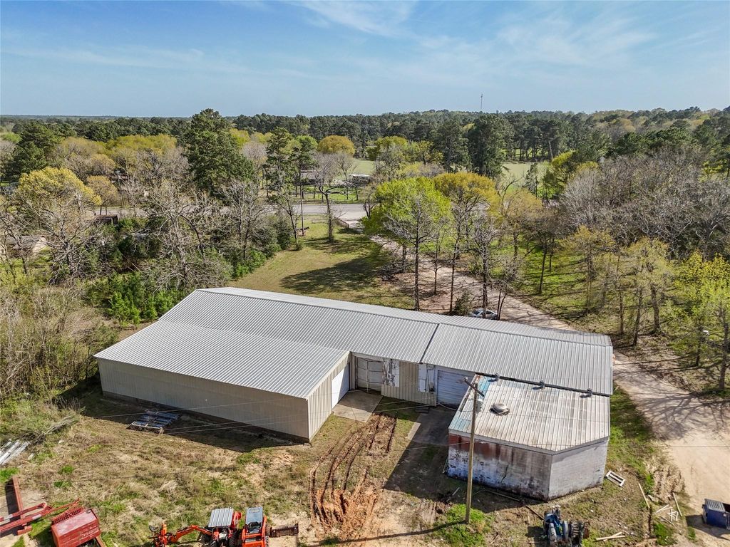 1893 Us Hwy 190 Drive, Huntsville, TX 77340