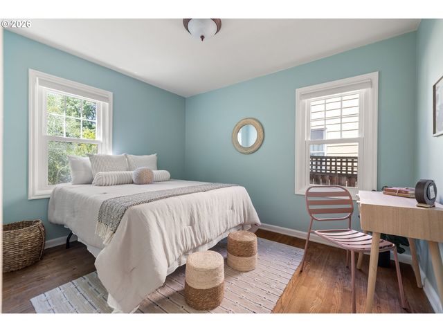 4567 Ne 83RD Ave, Portland, OR 97220