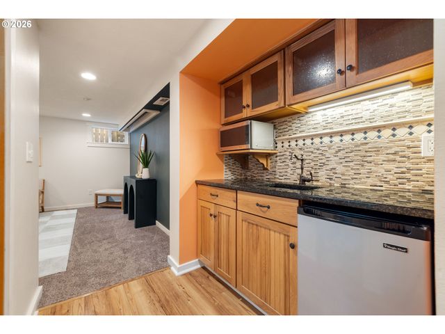 4567 Ne 83RD Ave, Portland, OR 97220