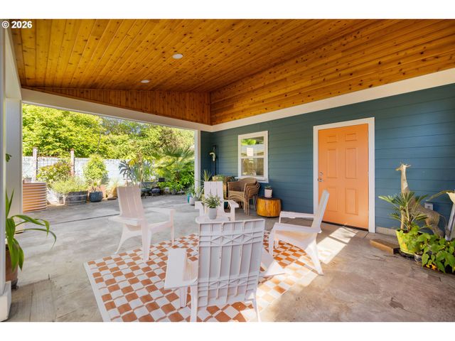 4567 Ne 83RD Ave, Portland, OR 97220