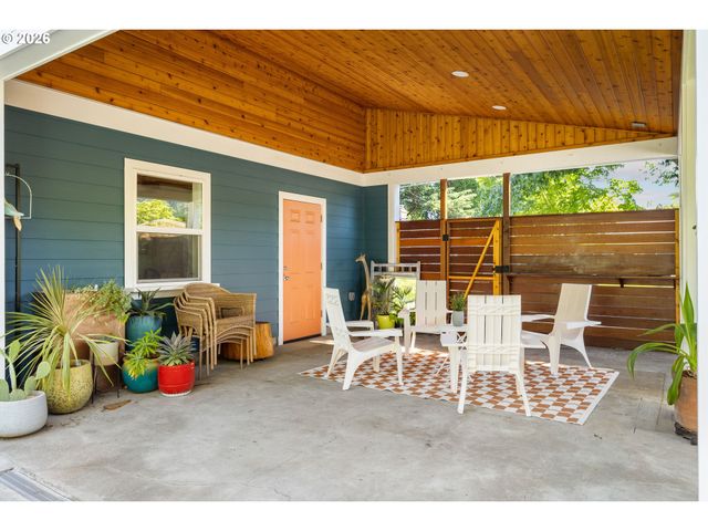4567 Ne 83RD Ave, Portland, OR 97220