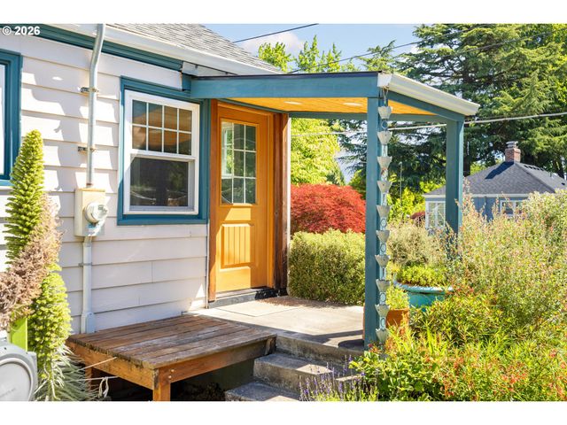 4567 Ne 83RD Ave, Portland, OR 97220