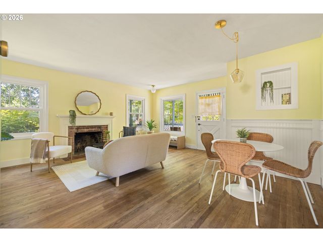 4567 Ne 83RD Ave, Portland, OR 97220