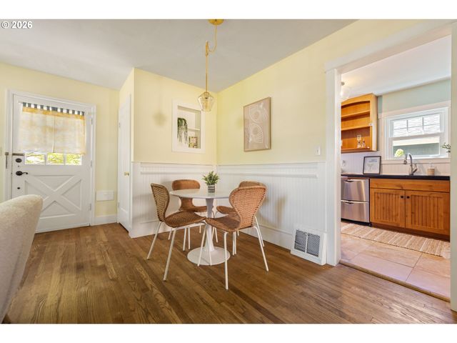 4567 Ne 83RD Ave, Portland, OR 97220