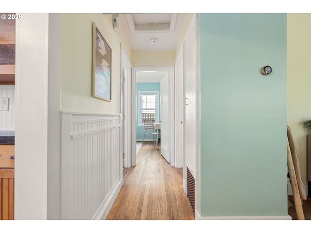 4567 Ne 83RD Ave, Portland, OR 97220