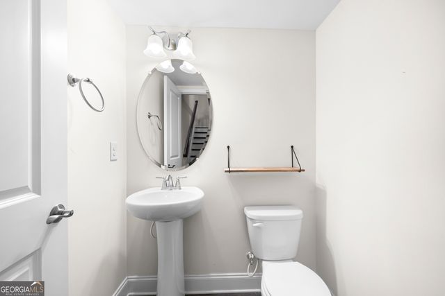 2166 Rock Creek Park, Decatur, GA 30033