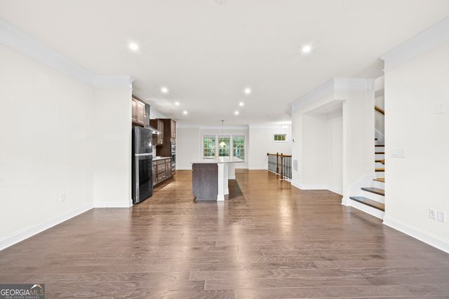 2166 Rock Creek Park, Decatur, GA 30033