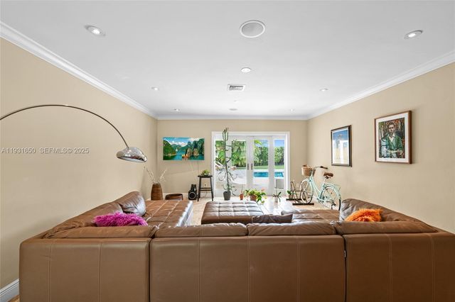 7360 SW 115th St, Pinecrest, FL 33156