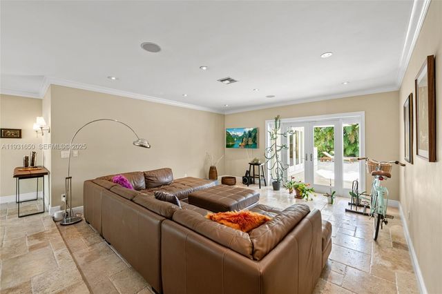 7360 SW 115th St, Pinecrest, FL 33156